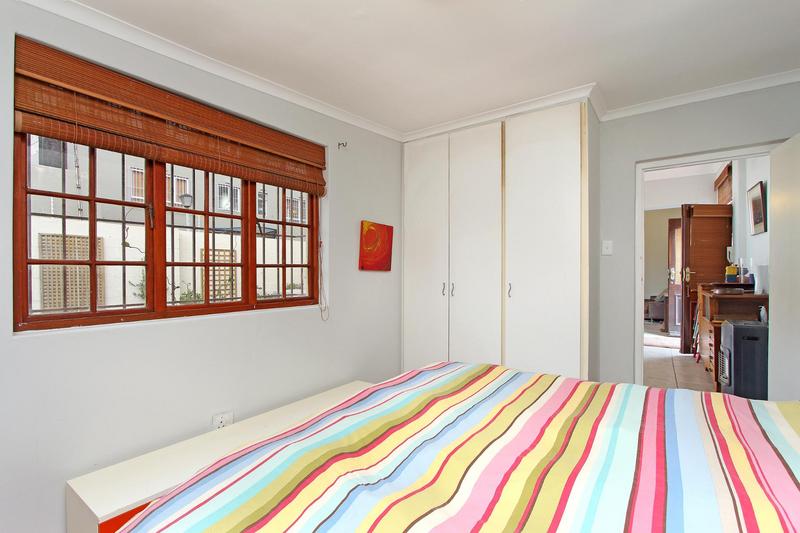To Let 2 Bedroom Property for Rent in Green Point Western Cape